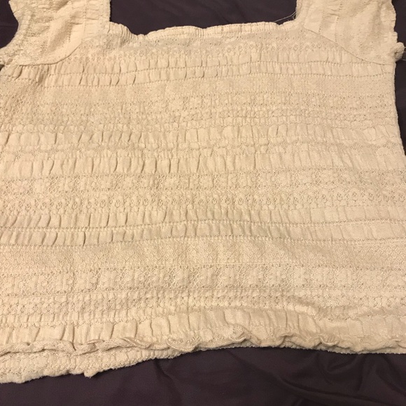 Shirt with different looking shapes. - Picture 2 of 3